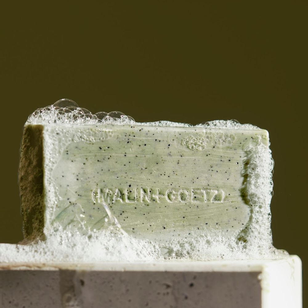 Malin + Goetz Mandelic Acid Exfoliating Bar