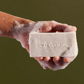 Malin + Goetz Vitamin B5 Hydrating Bar - Rum